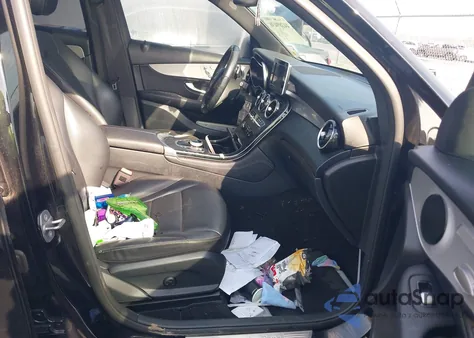 2019 Mercedes-Benz Glc 300 z USA, uszkodzony, nr VIN WDC0G4JB6KF587494